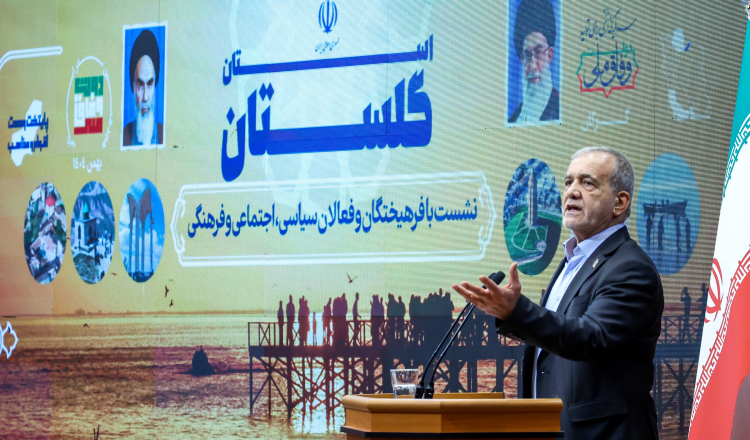 مدعیان حل مشکلات به میدان بیایند و کمک کنند